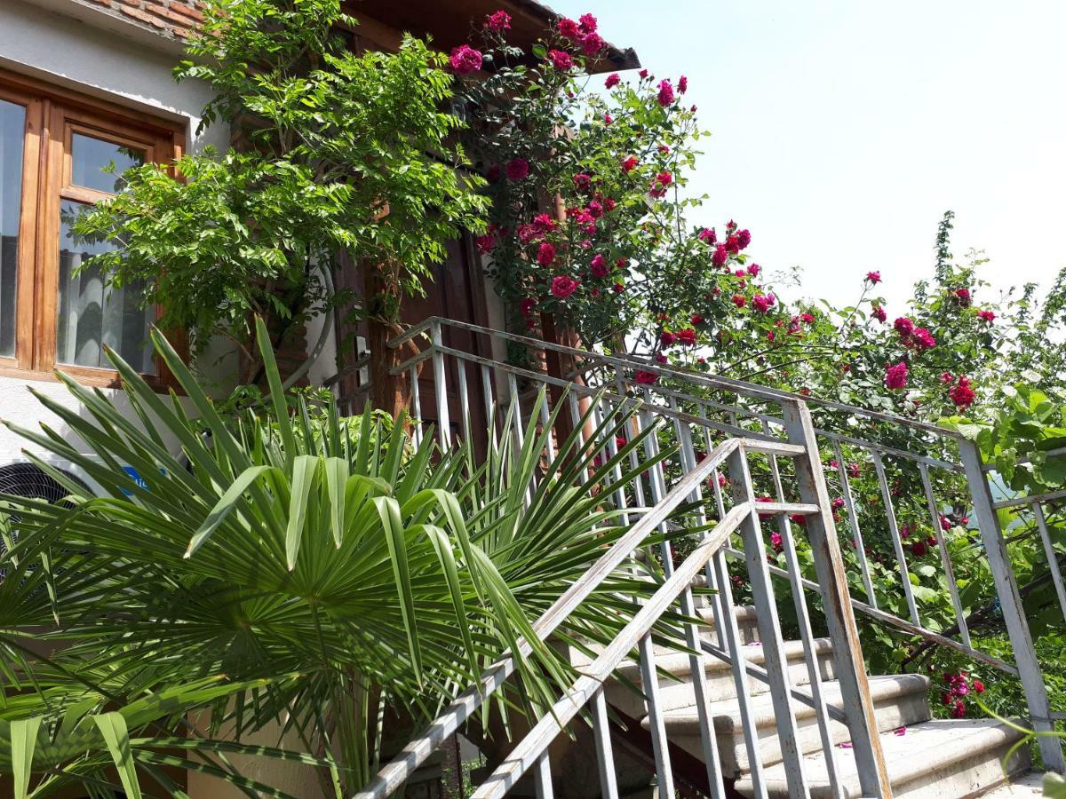 Old House Apartment With Garden Area Mtsʼkhetʼa Екстериор снимка