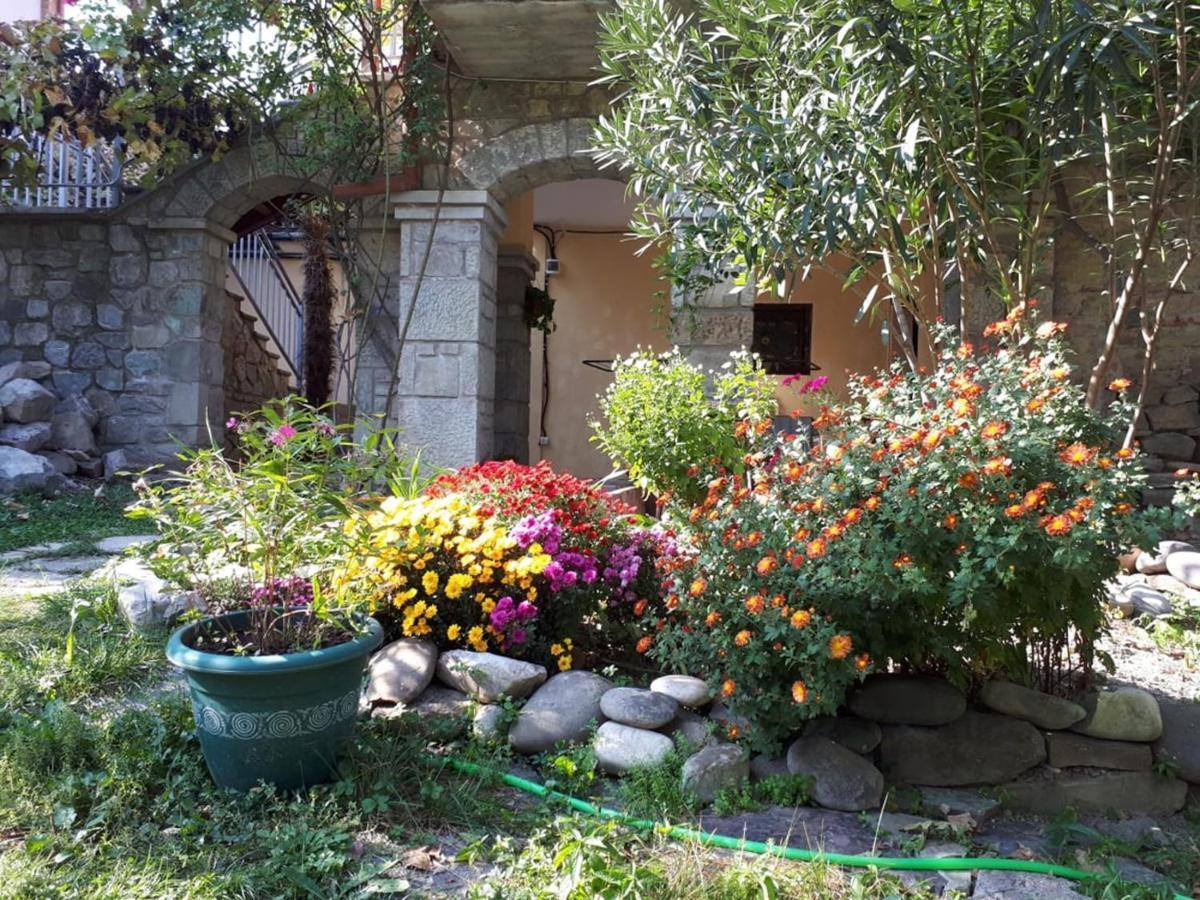 Old House Apartment With Garden Area Mtsʼkhetʼa Екстериор снимка