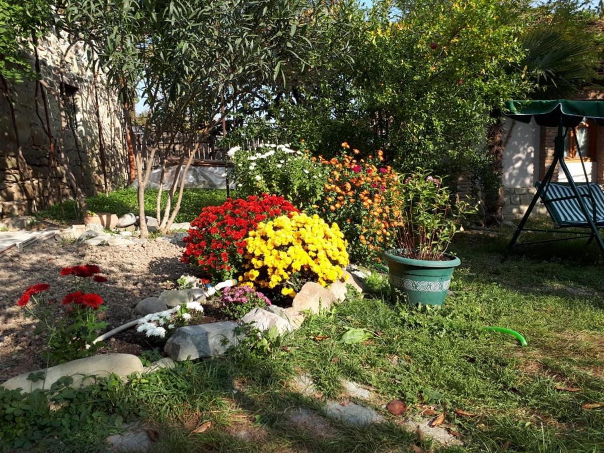 Old House Apartment With Garden Area Mtsʼkhetʼa Екстериор снимка